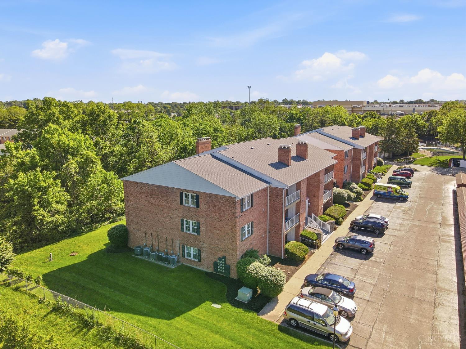 5346 Werk Road, Unit D12 Cincinnati, OH 45248 - Photo 28 of 33