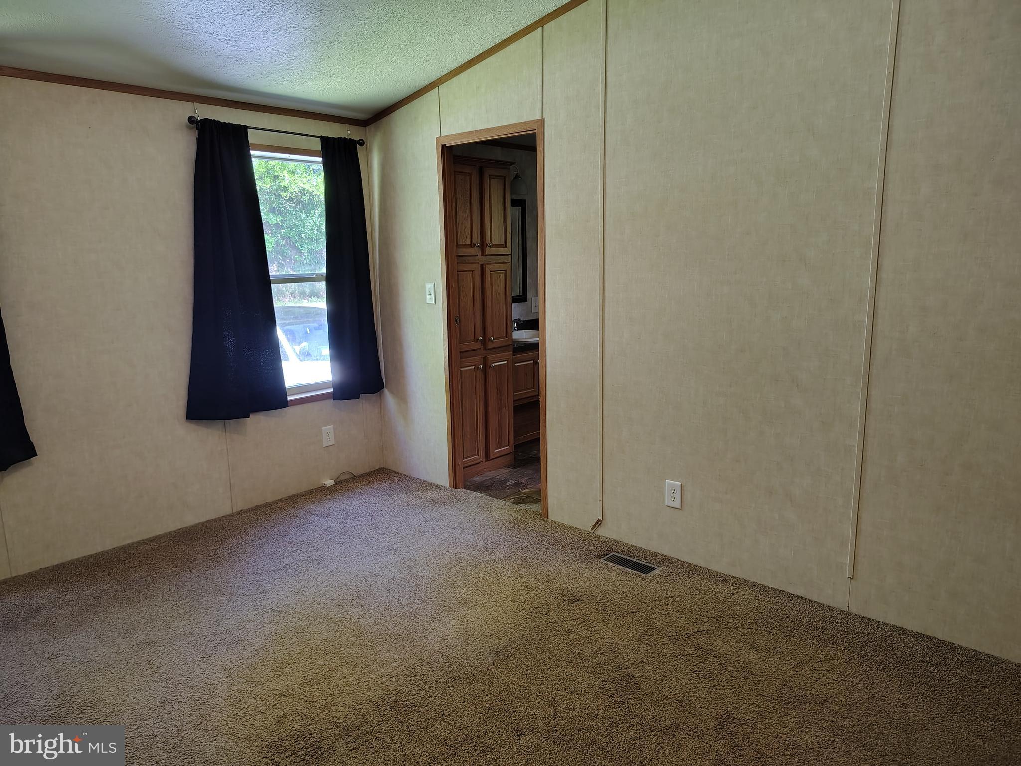 1050 Creek Rd. Port Royal, PA 17082 - Photo 12 of 33