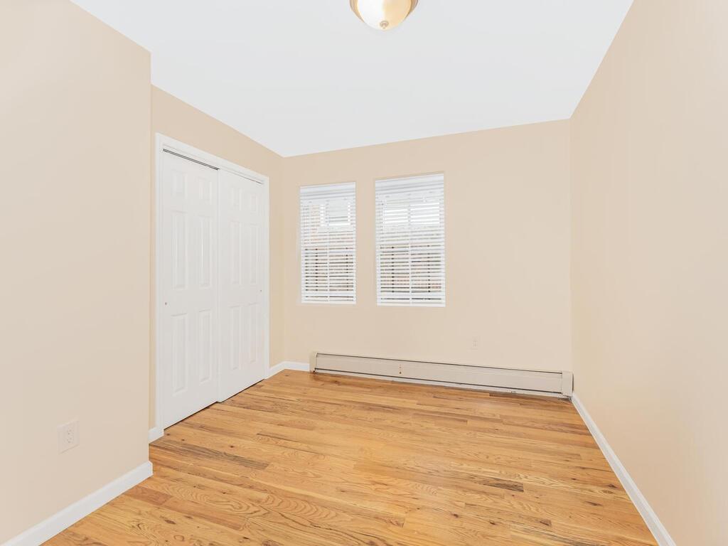 3452 Ely Avenue Bronx, NY 10469 - Photo 14 of 25