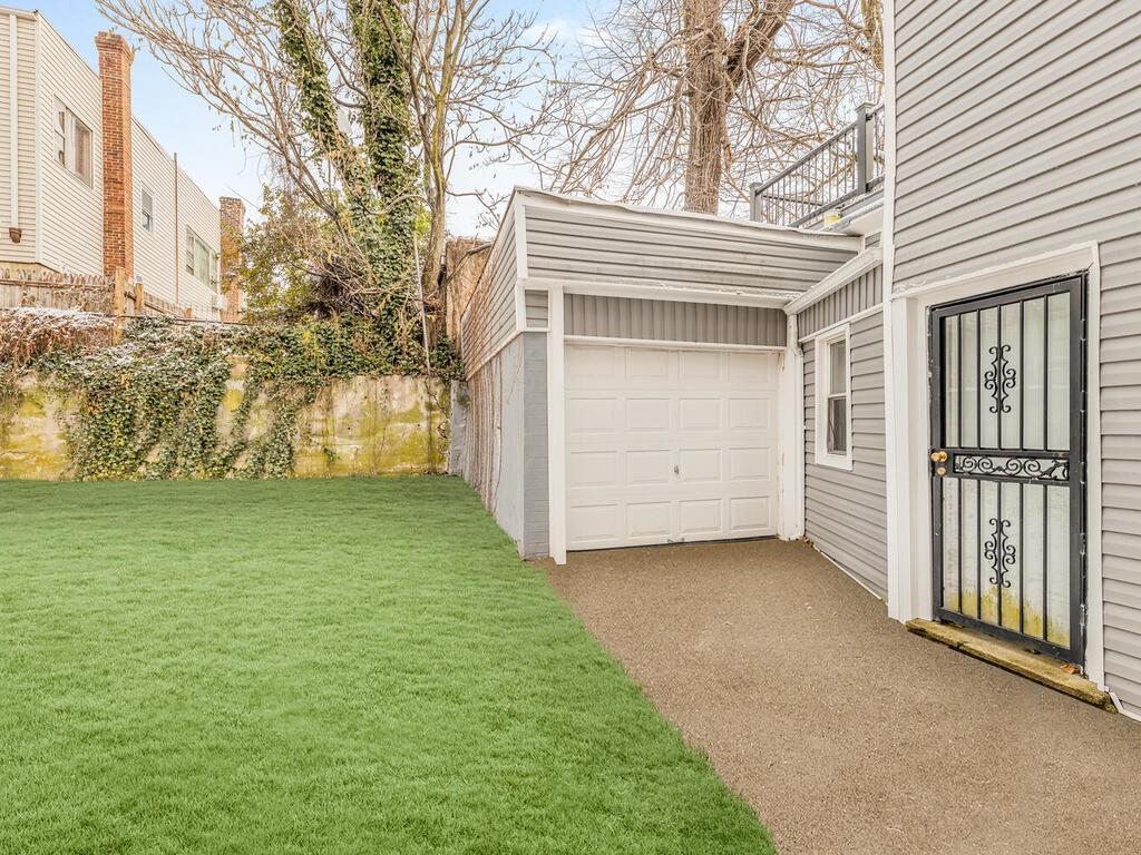 3452 Ely Avenue Bronx, NY 10469 - Photo 25 of 25