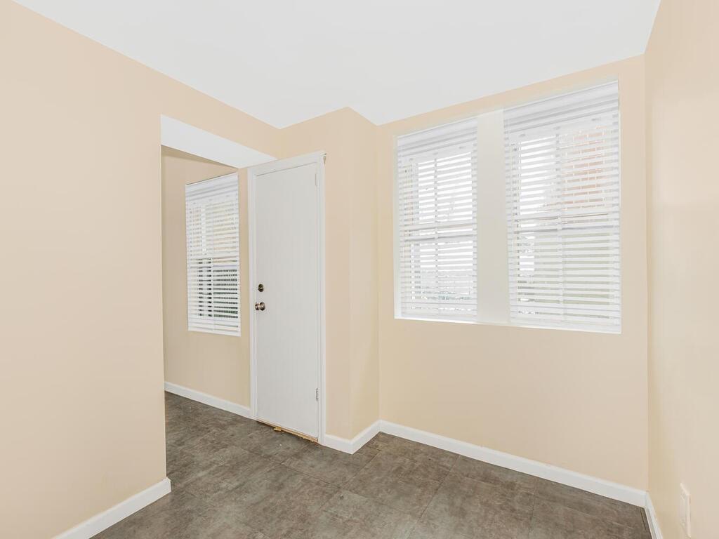 3452 Ely Avenue Bronx, NY 10469 - Photo 8 of 25