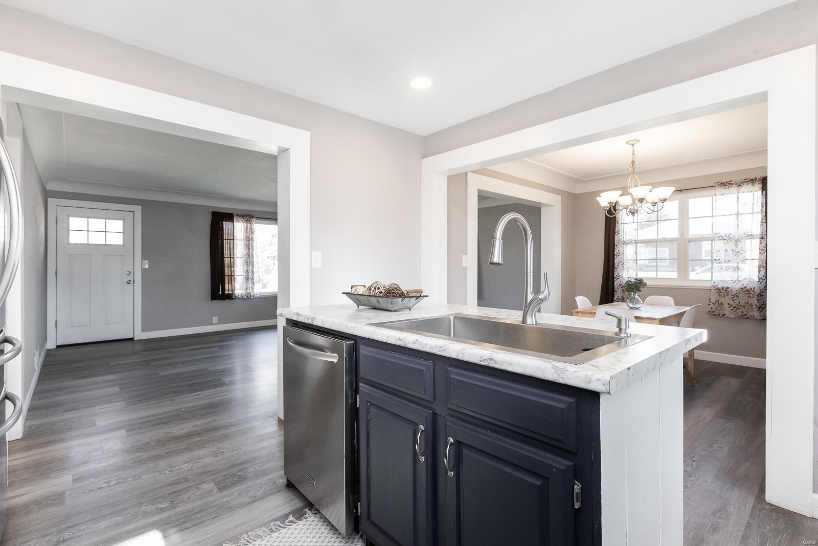 103 Pine Lake Road Collinsville, IL 62234 - Photo 10 of 24 Gallery Image 10