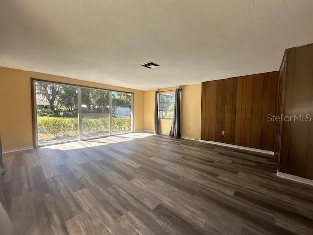 $1,900 | 803 Tangerine Street, Tavares, FL 32778