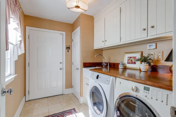 $430,000 | 54 Deer Ford Drive, Lancaster, PA 17601