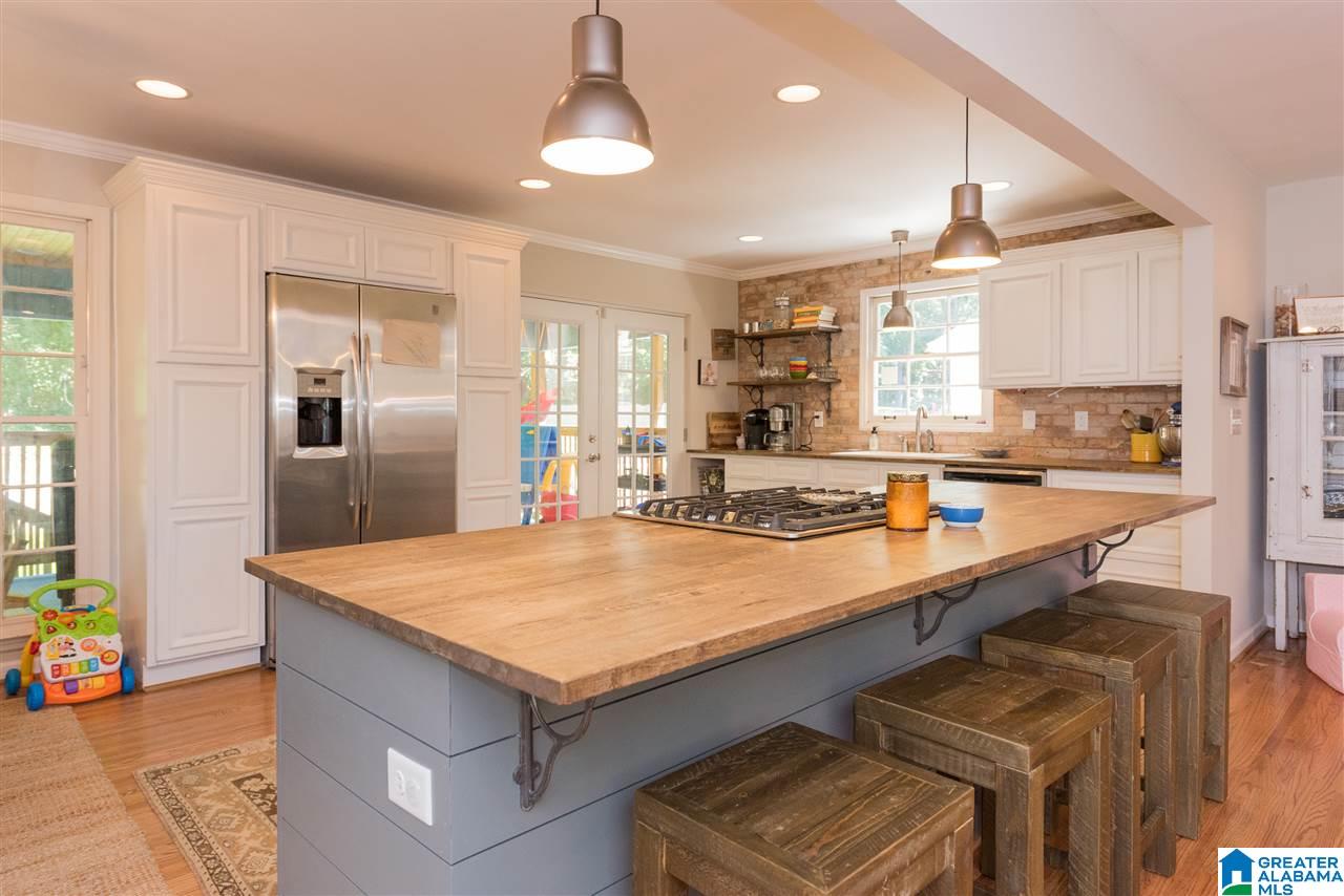 1528 Saulter Road Birmingham, AL 35209 - Photo 4 of 25
