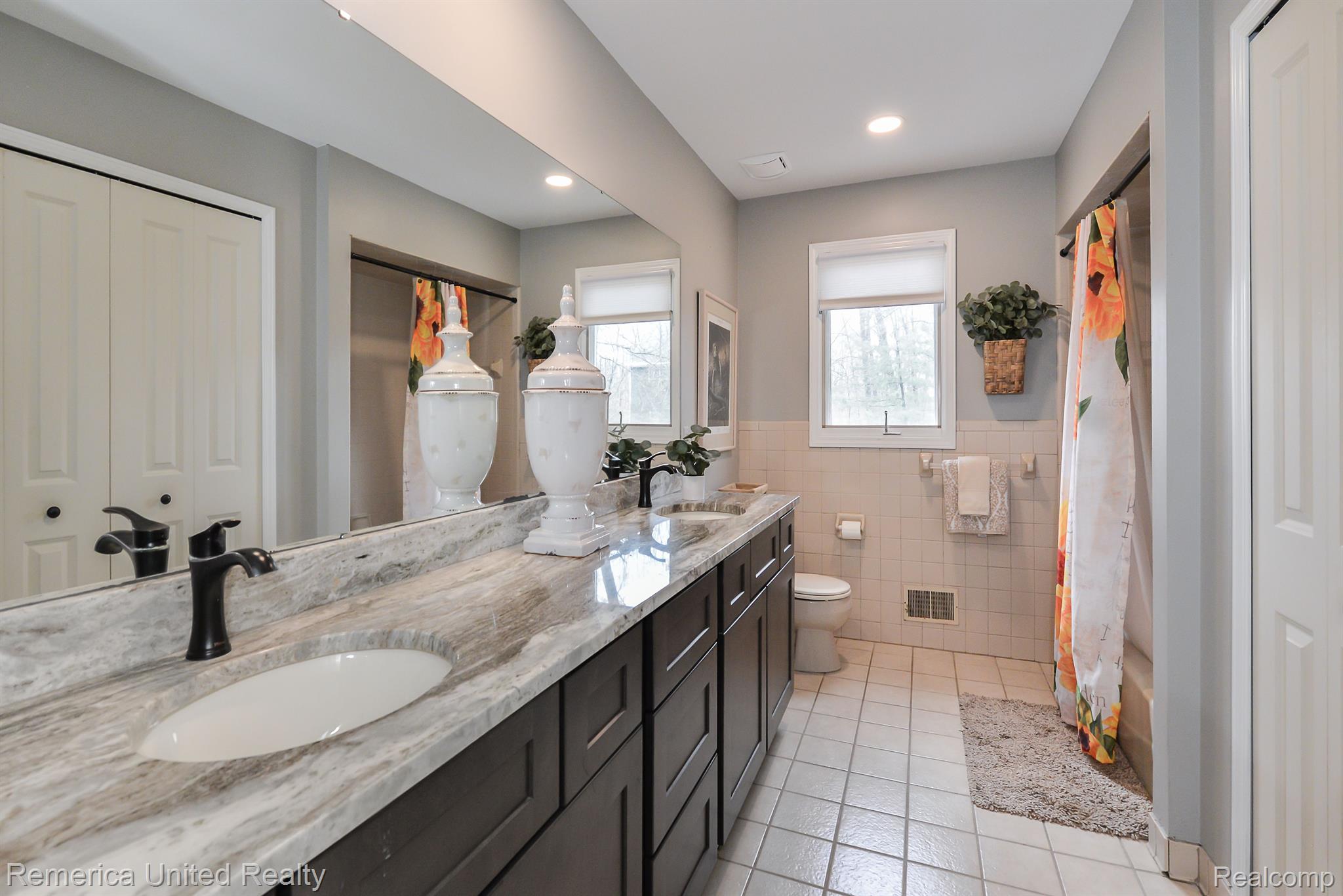 11536 Ridge Road South Lyon, MI 48178 - Photo 40 of 58 Gallery Image 40