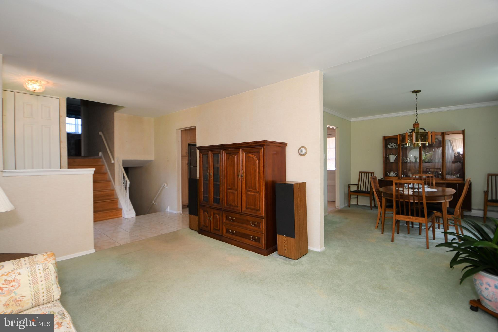 641 Pickering Road Southampton, PA 18966 - Photo 4 of 42 Gallery Image 4