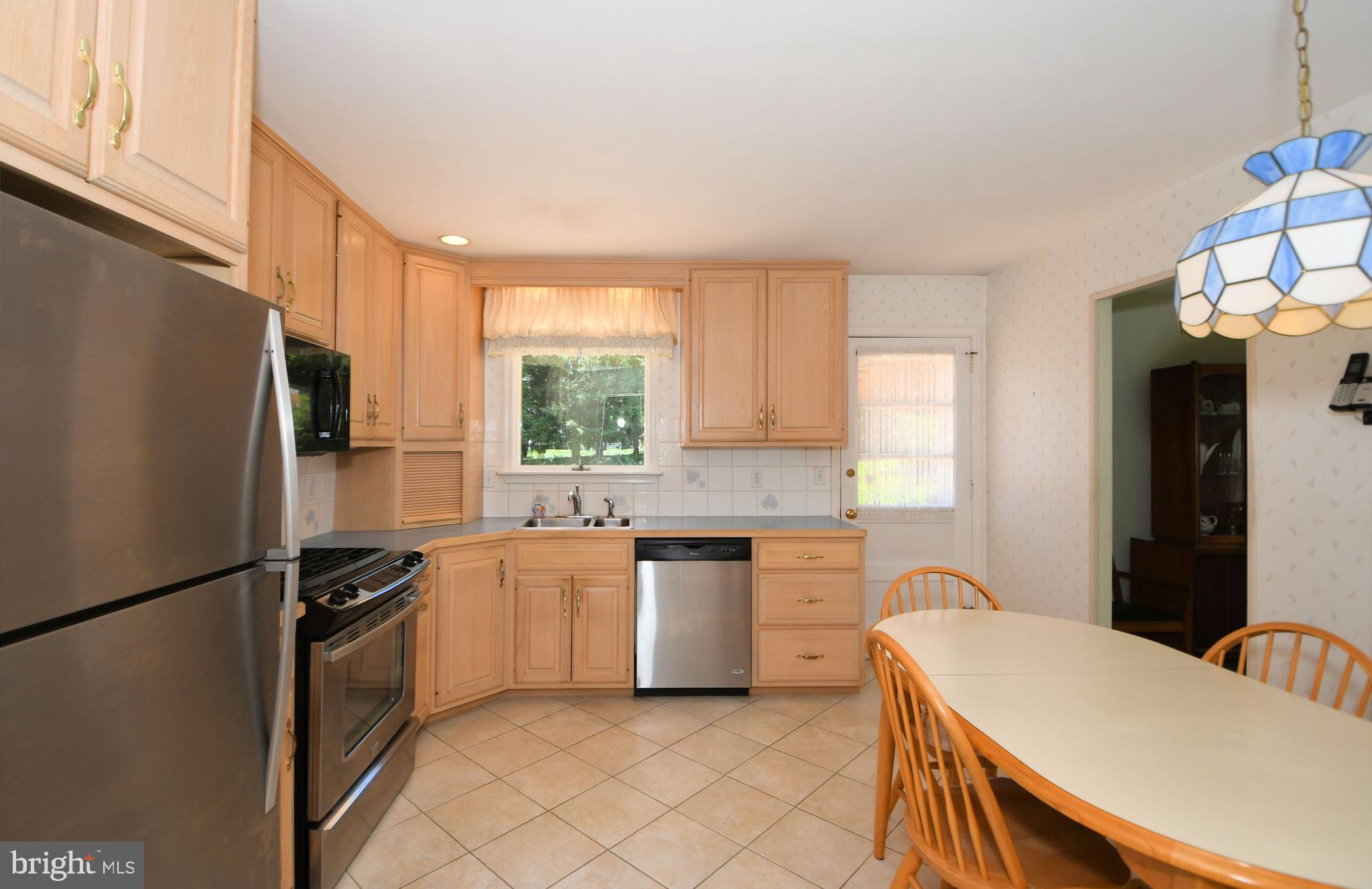 641 Pickering Road Southampton, PA 18966 - Photo 7 of 42 Gallery Image 7