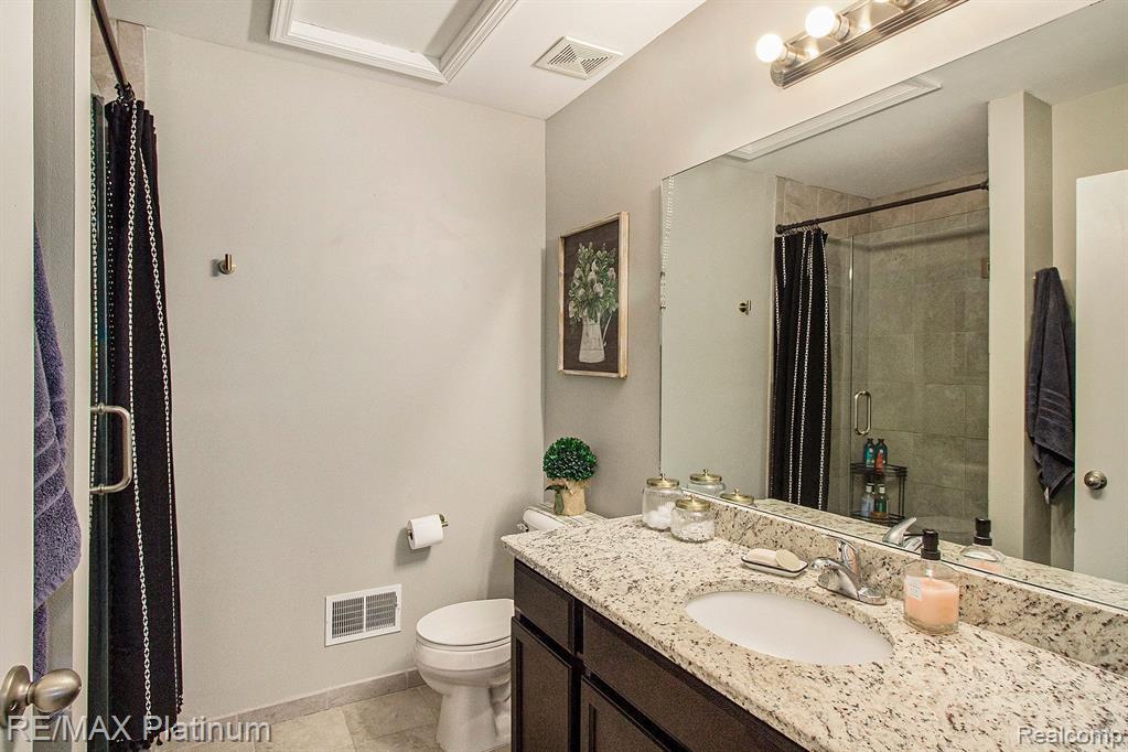 810 Nelson's Ridge Drive, Unit 25 Howell, MI 48843 - Photo 14 of 23 Gallery Image 14