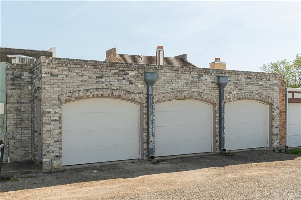 1002 North Border Avenue Weslaco, TX 78596 - Photo 16 of 19