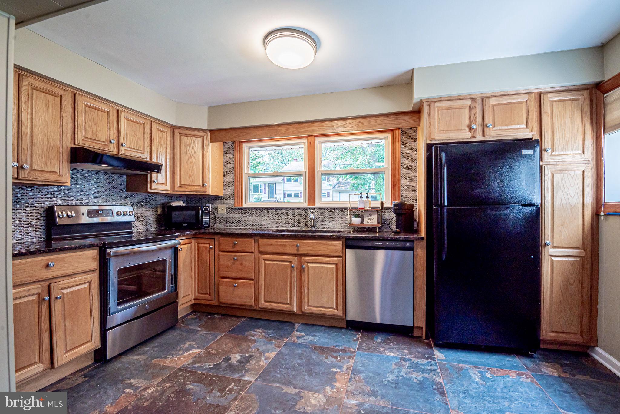 54 Osage Road Claymont, DE 19703 - Photo 4 of 43 Gallery Image 4