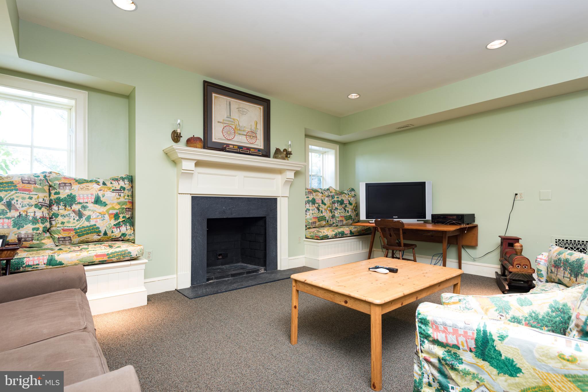 13252 Harpers Ferry Road Purcellville, VA 20132 - Photo 26 of 53
