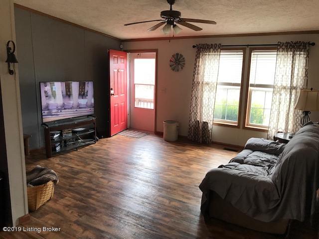 1192 Gills Ridge Road Bedford, KY 40006 - Photo 16 of 43 Living Room