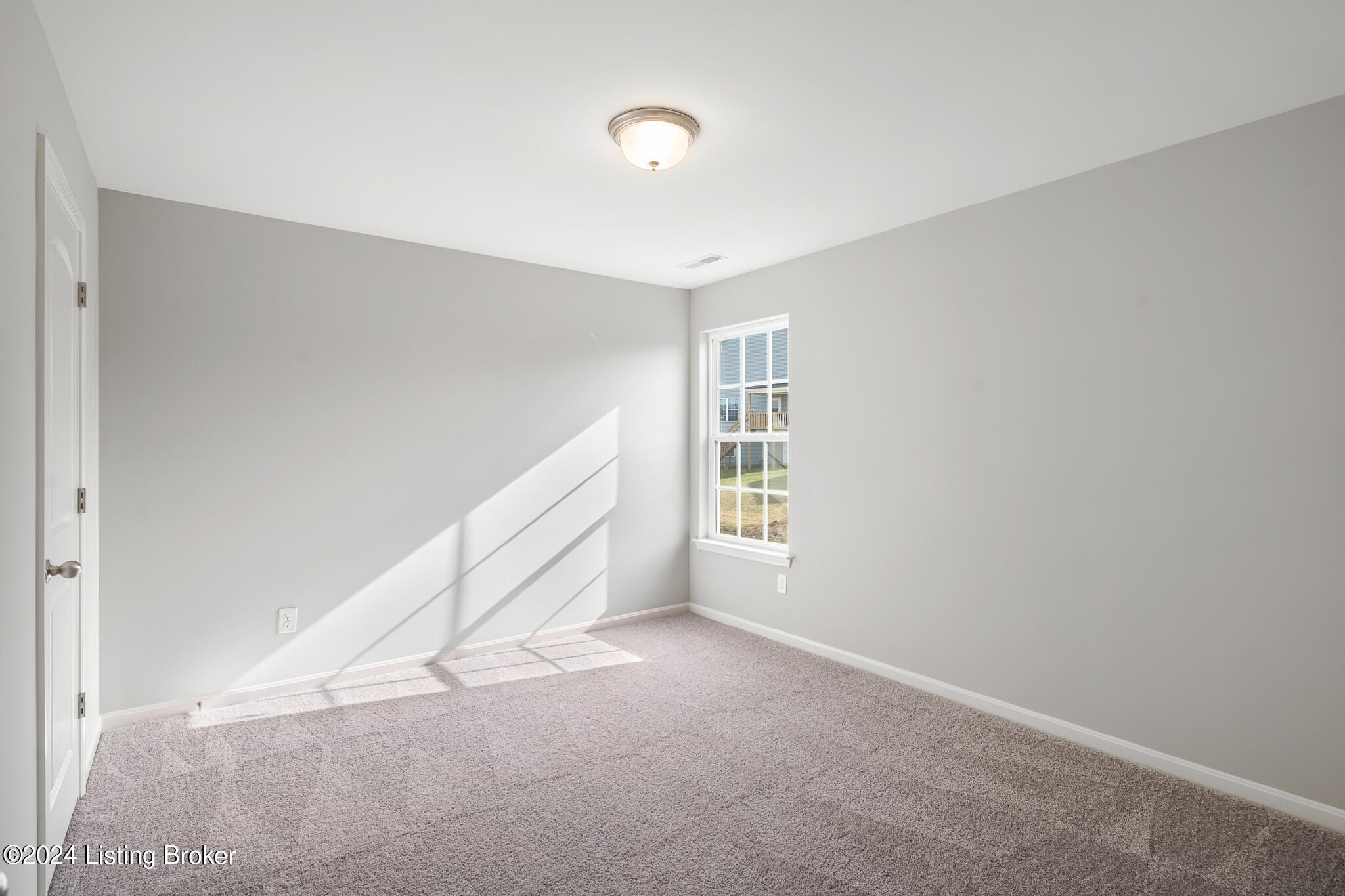 8429 Gateway Run Road Louisville, KY 40229 - Photo 27 of 36 8429 Gateway Rn Rd-26