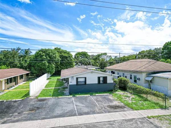 $690,000 | 404 Northeast 4th Street, Pompano Beach, FL 33060
