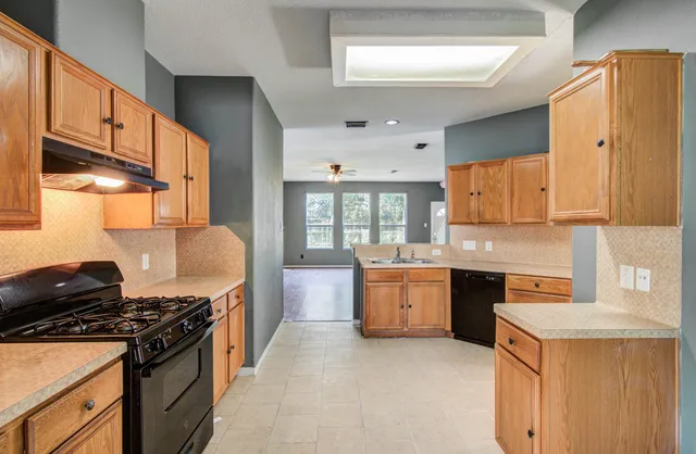 $2,590 | 18518 Alemarble Oak Street, Cypress, TX 77429