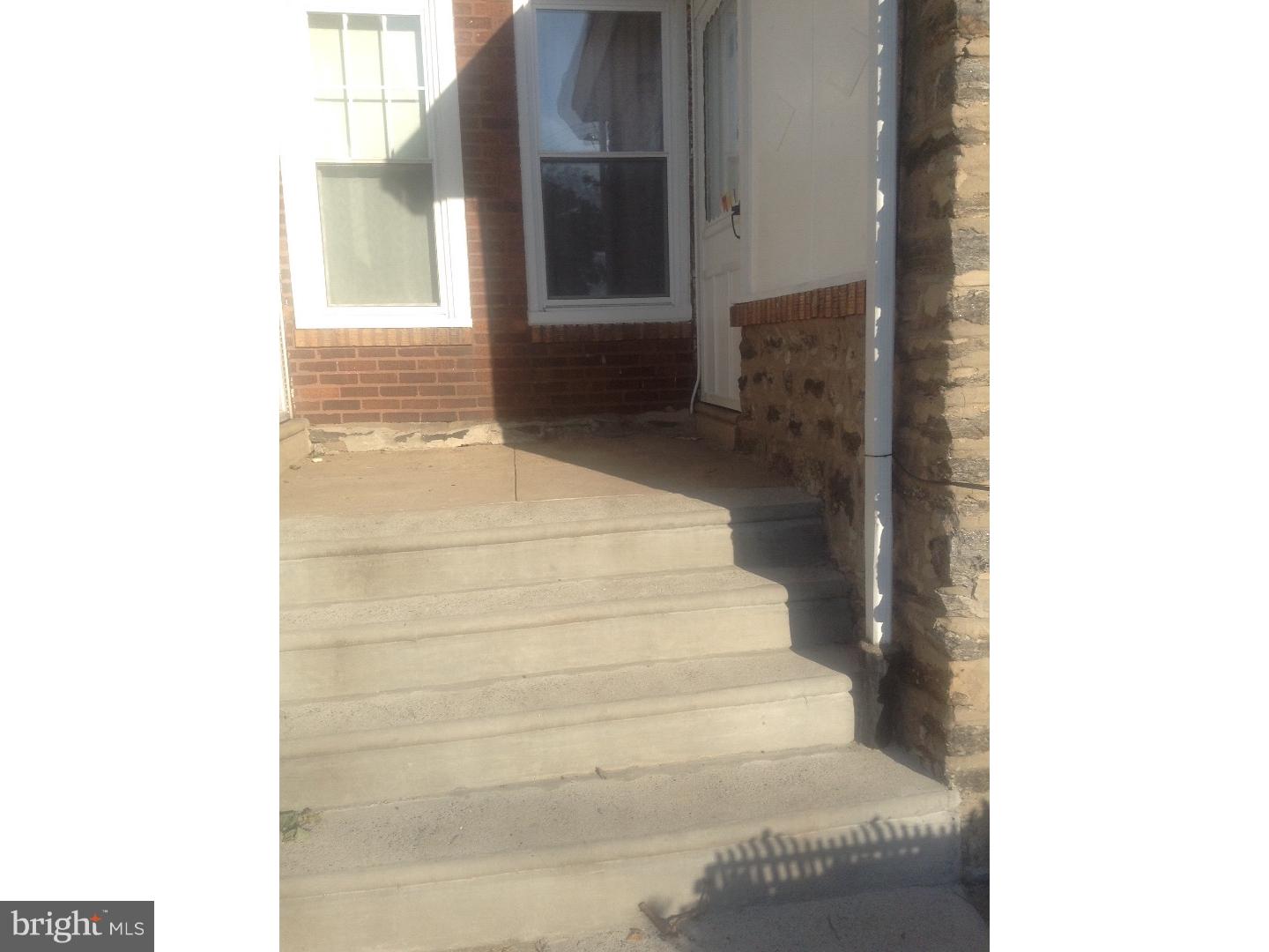 5619 Frontenac Street Philadelphia, PA 19124 - Photo 2 of 12