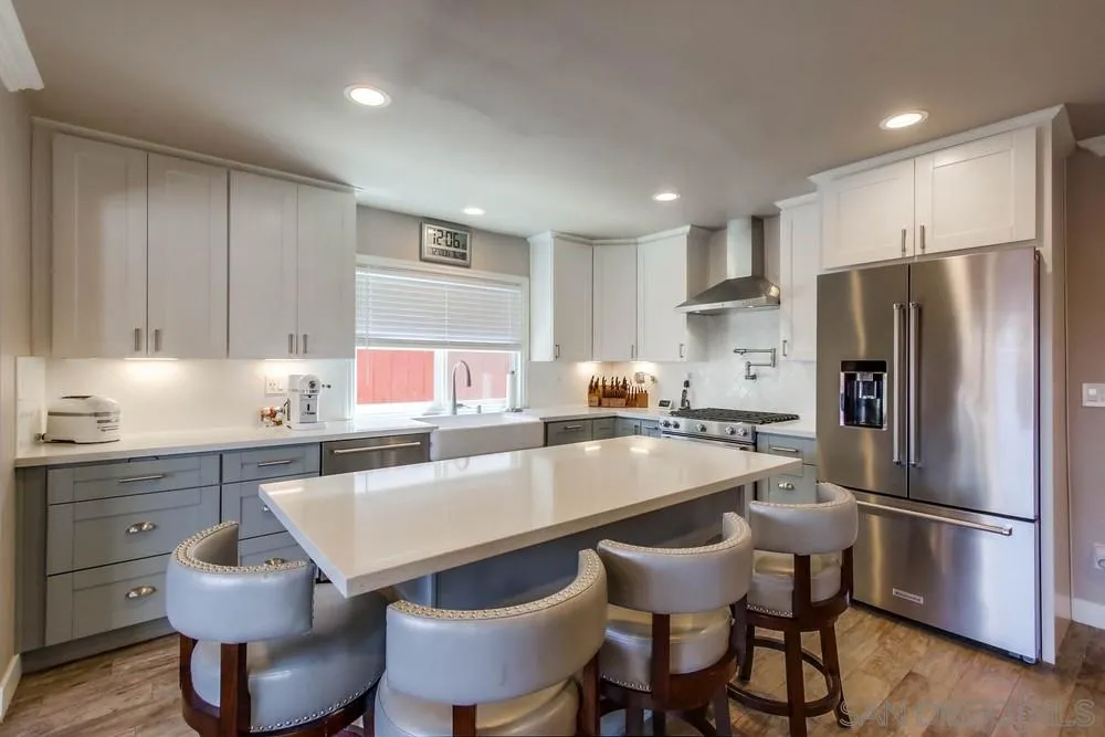 7752 Backer Road San Diego, CA 92126 - Photo 4 of 25 Gallery Image 4