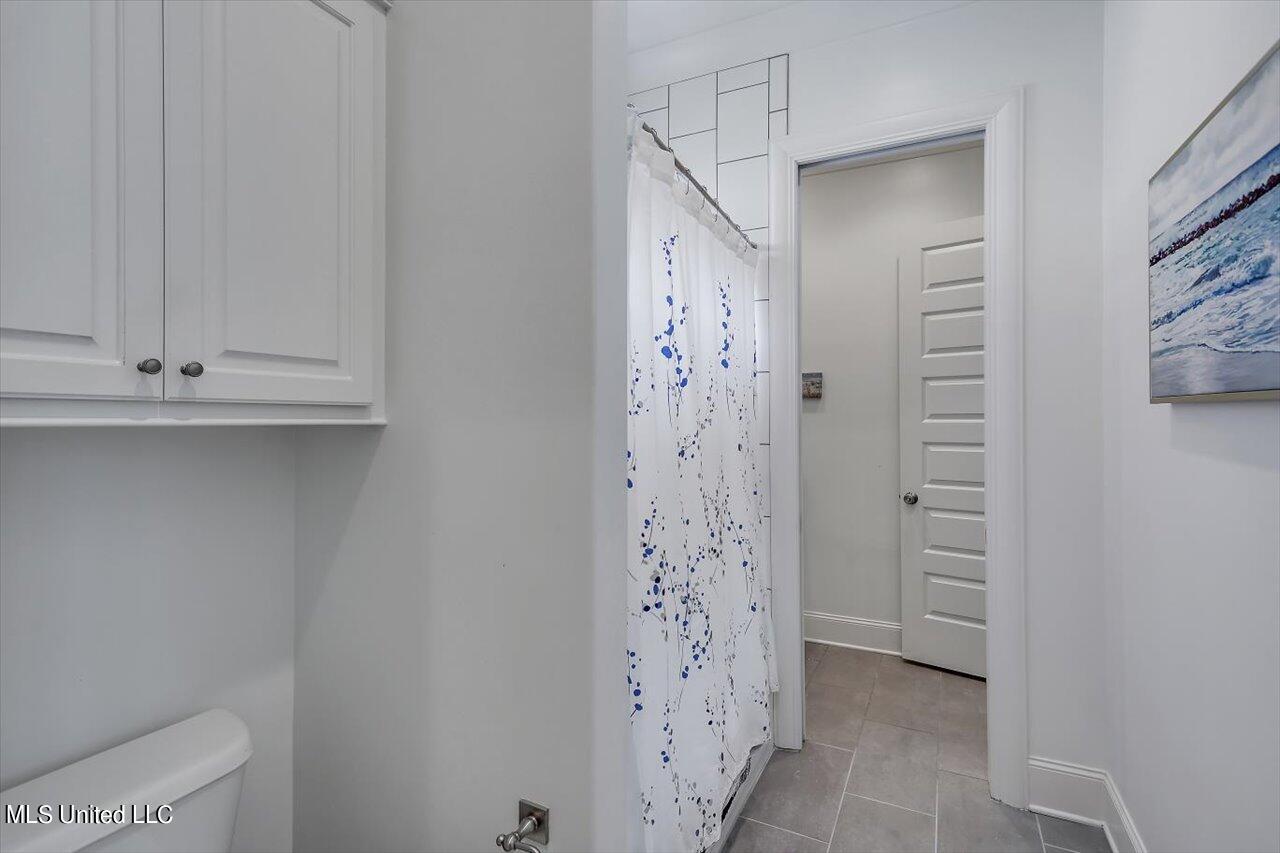 117 Eagle Cove Madison, MS 39110 - Photo 32 of 57 Jack & Jill Bath