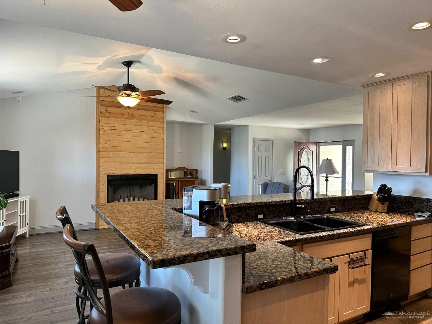 28880 Delaware Drive Tehachapi, CA 93561 - Photo 12 of 48 Gallery Image 12