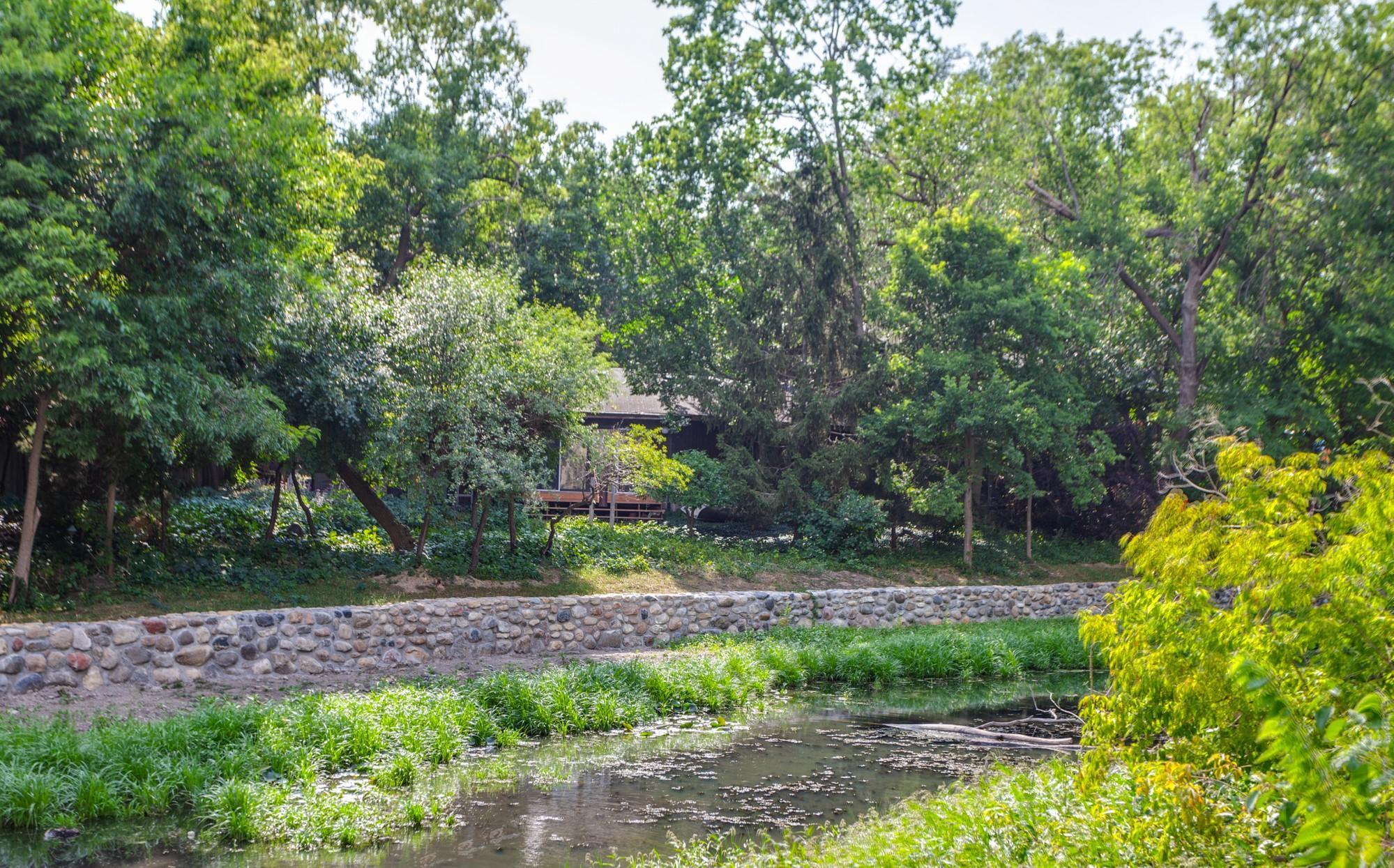 2561 Burnham Road Minneapolis, MN 55416 - Photo 6 of 26