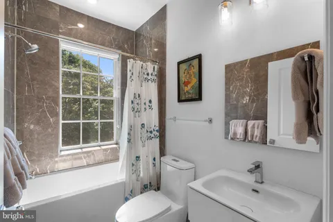 $1,229,000 | 2800 Adams Mill Road Northwest, Unit 3, Washington, DC 20009