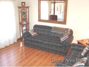 216 Walnut Valley Drive Springfield, IL 62707 - Photo 4 of 21