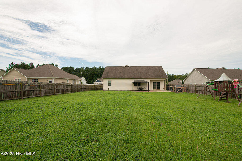 416 Old Stage Road Richlands, NC 28574 - Photo 38 of 39 DSC_9510