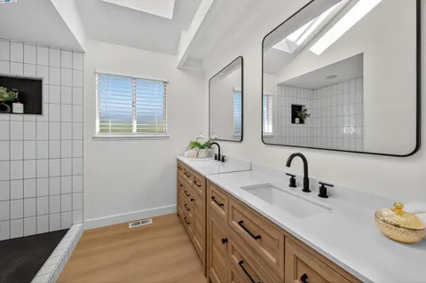 $2,099,000 | 5075 Canyon Crest Drive, San Ramon, CA 94582