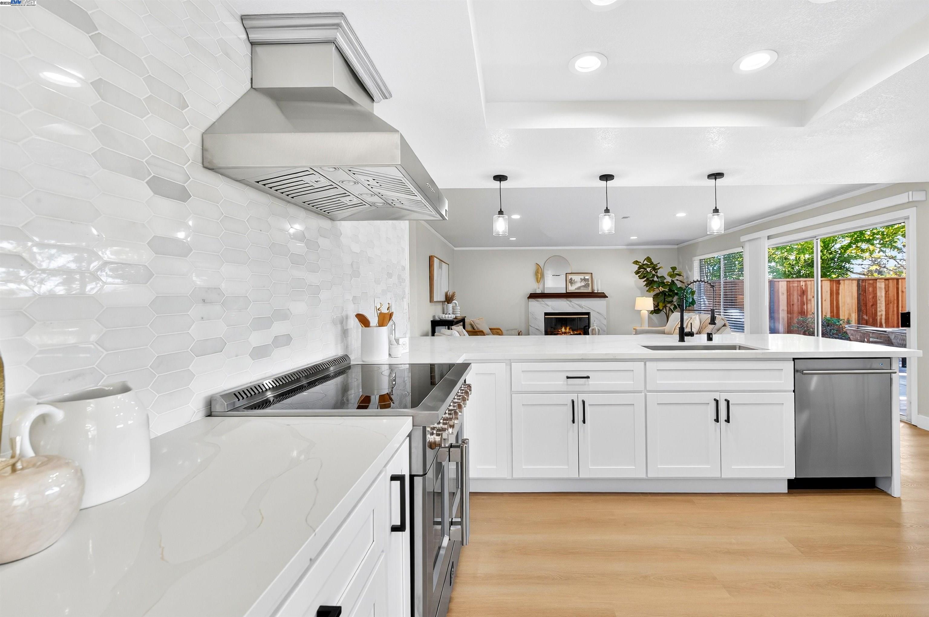 5075 Canyon Crest Drive San Ramon, CA 94582 - Photo 5 of 34