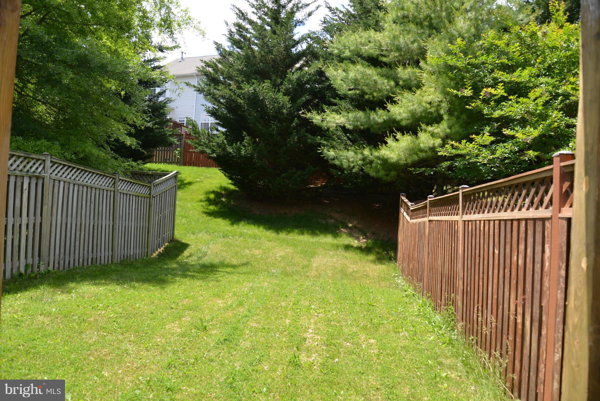 2685 Cameron Way Frederick, MD 21701 - Photo 27 of 30 Nice back yard