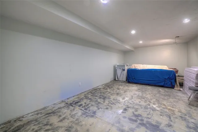 a view of an outdoor space