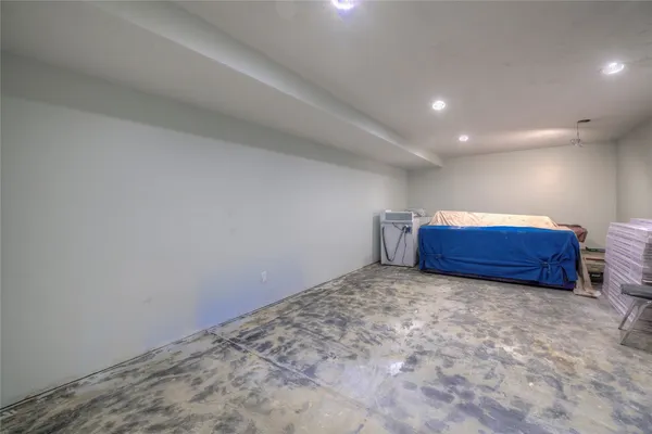 a view of an outdoor space