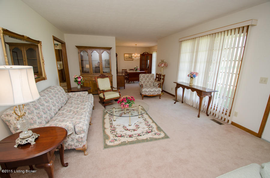 4026 Mill Road Mount Eden, KY 40046 - Photo 5 of 38 Living Room