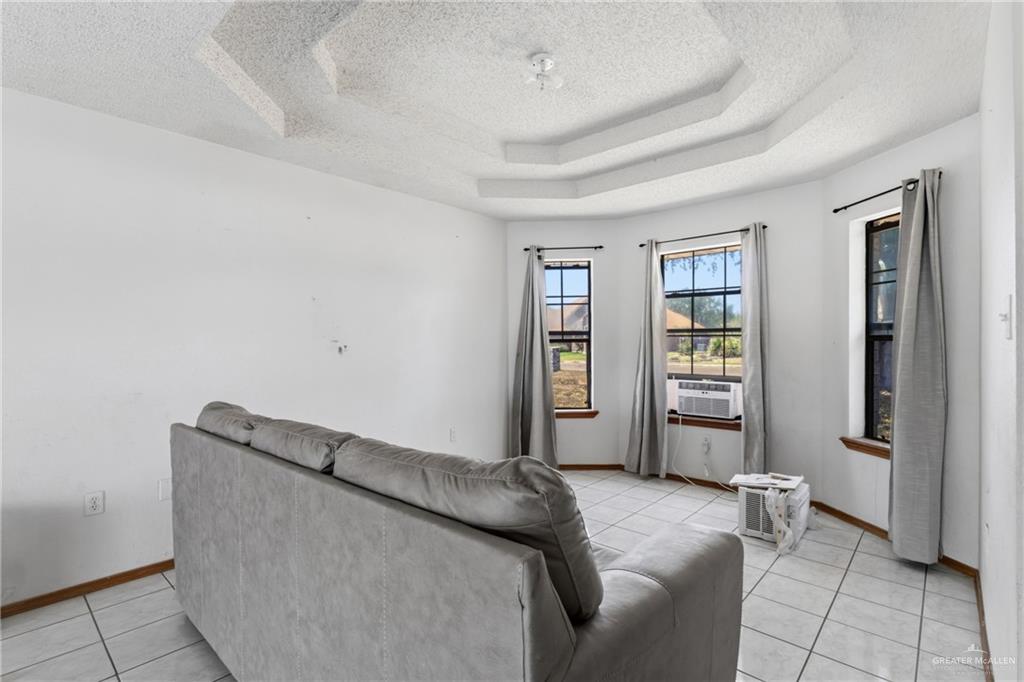 502 Ric Mar Street Edinburg, TX 78541 - Photo 7 of 23 Gallery Image 7