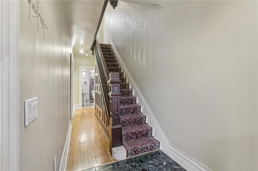 1218 Sherman Avenue Pittsburgh, PA 15212 - Photo 10 of 48 a view of entryway