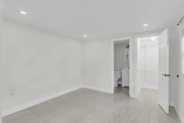 $875,000 | 6350 Southwest 32nd Street, Miami, FL 33155