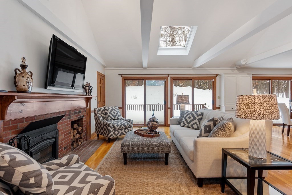 61 Pine Hill Lane Concord, MA 01742 - Photo 11 of 28