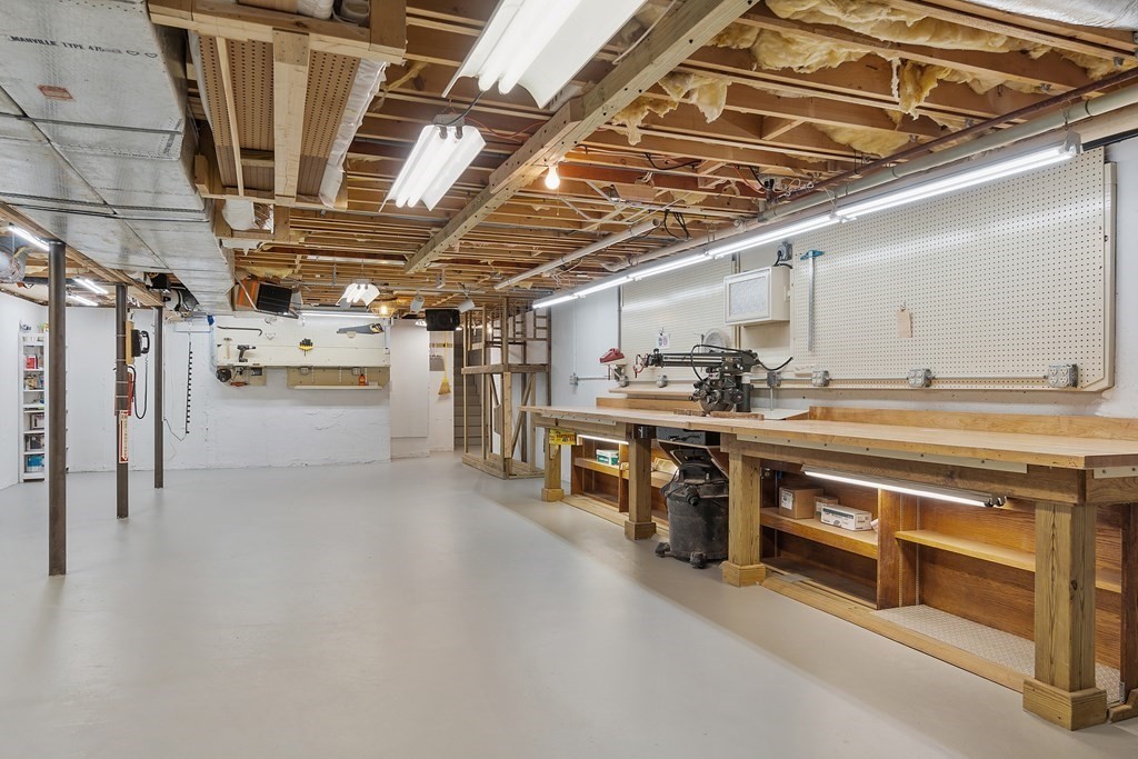 61 Pine Hill Lane Concord, MA 01742 - Photo 24 of 28