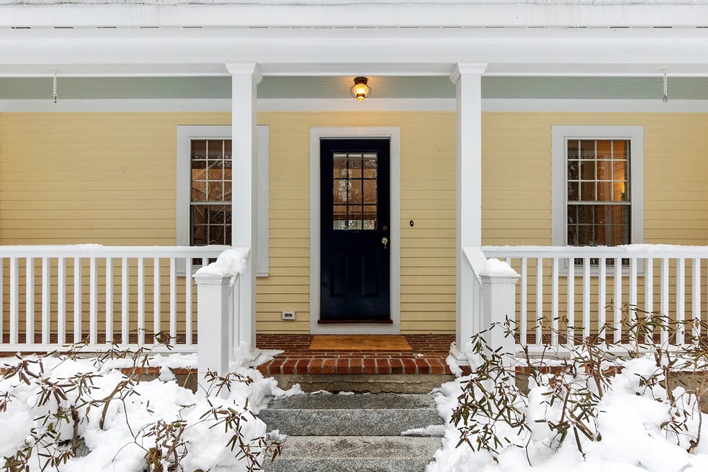 61 Pine Hill Lane Concord, MA 01742 - Photo 3 of 28