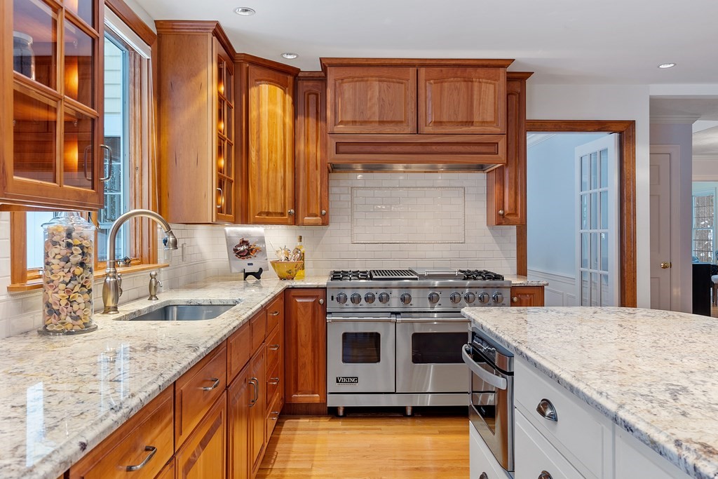 61 Pine Hill Lane Concord, MA 01742 - Photo 7 of 28