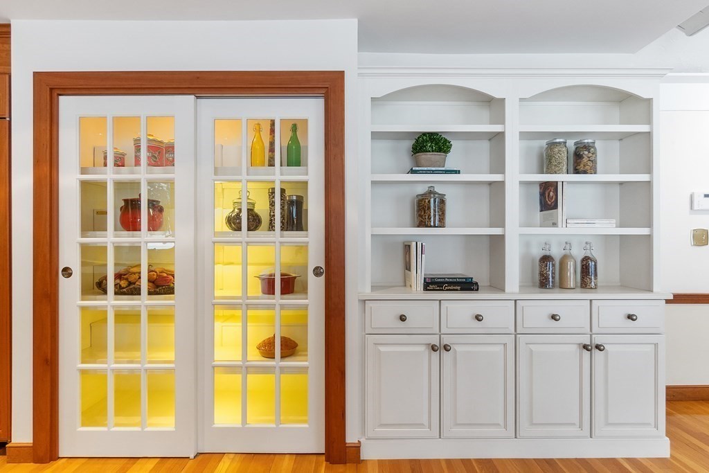 61 Pine Hill Lane Concord, MA 01742 - Photo 10 of 28