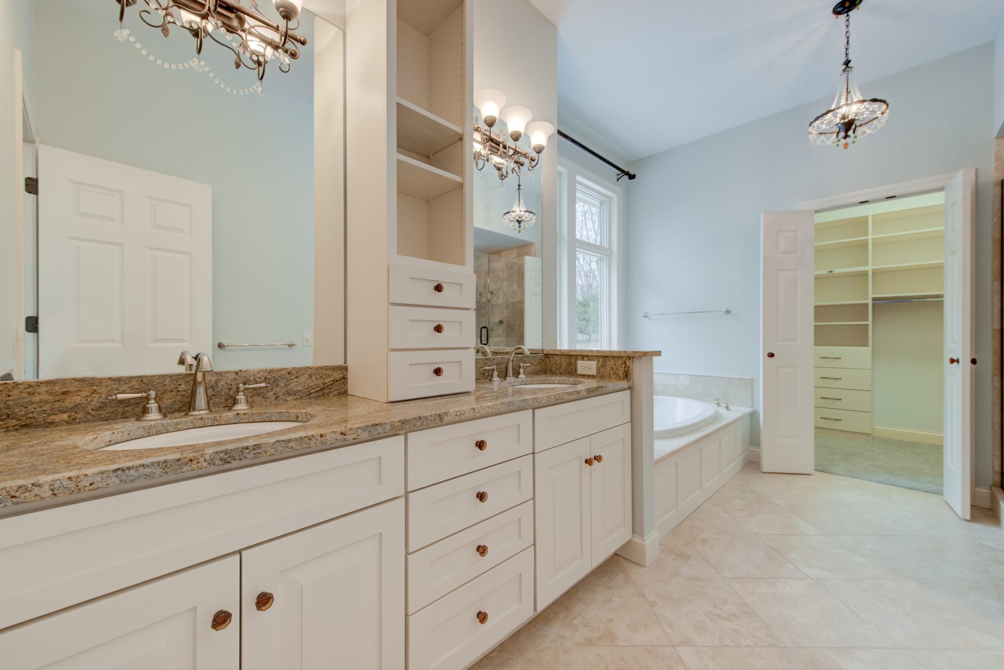 6814 Alpine Trail Eden Prairie, MN 55346 - Photo 10 of 26