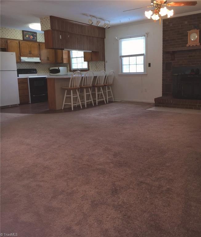7175 Cherry Grove Road Reidsville, NC 27320 - Photo 10 of 19 Gallery Image 10