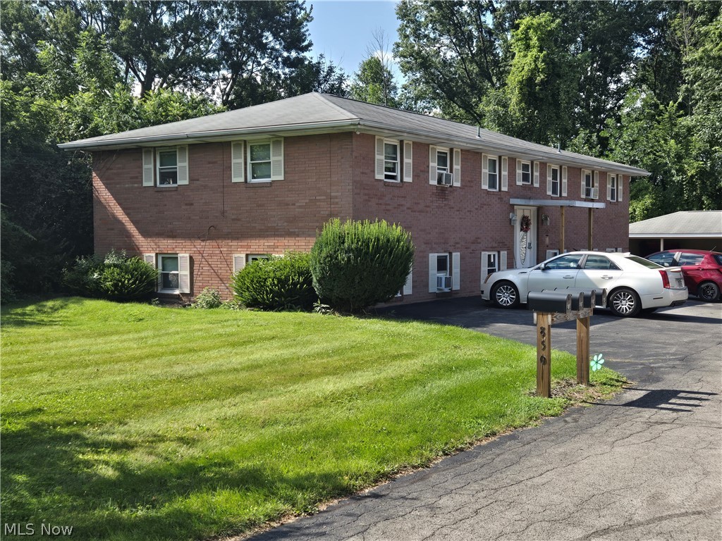 850 Mathews Road Youngstown, OH 44512 - Photo 1 of 21
