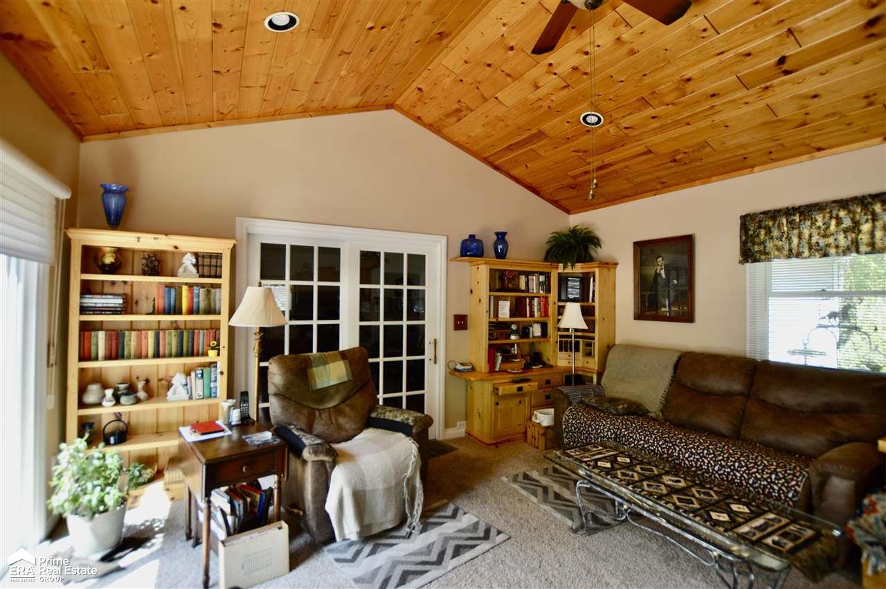 1468 Roods Lake Road Lapeer, MI 48446 - Photo 33 of 42 Family Room