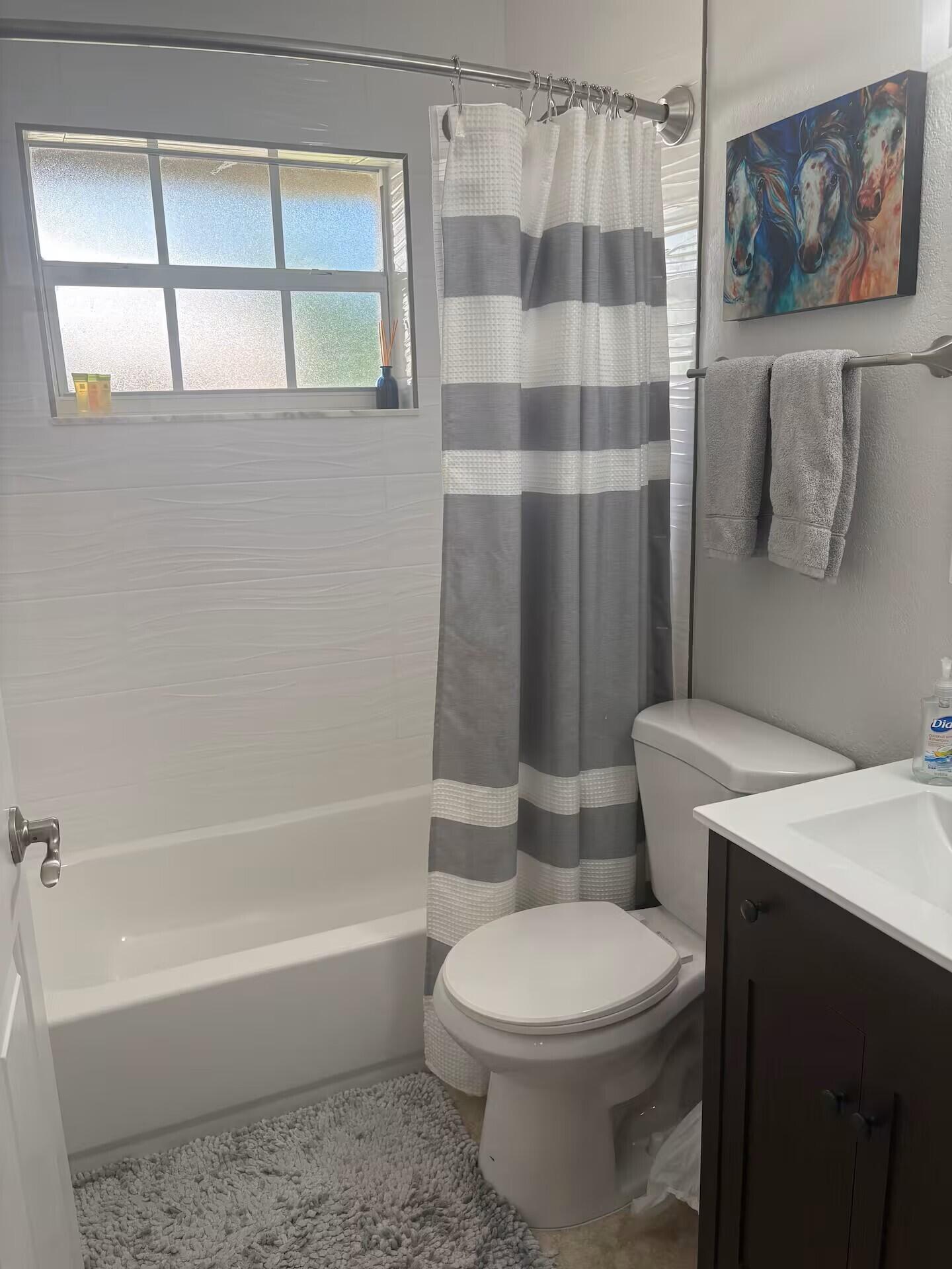 5586 3rd Road Lake Worth, FL 33467 - Photo 22 of 35 2nd Bathroom