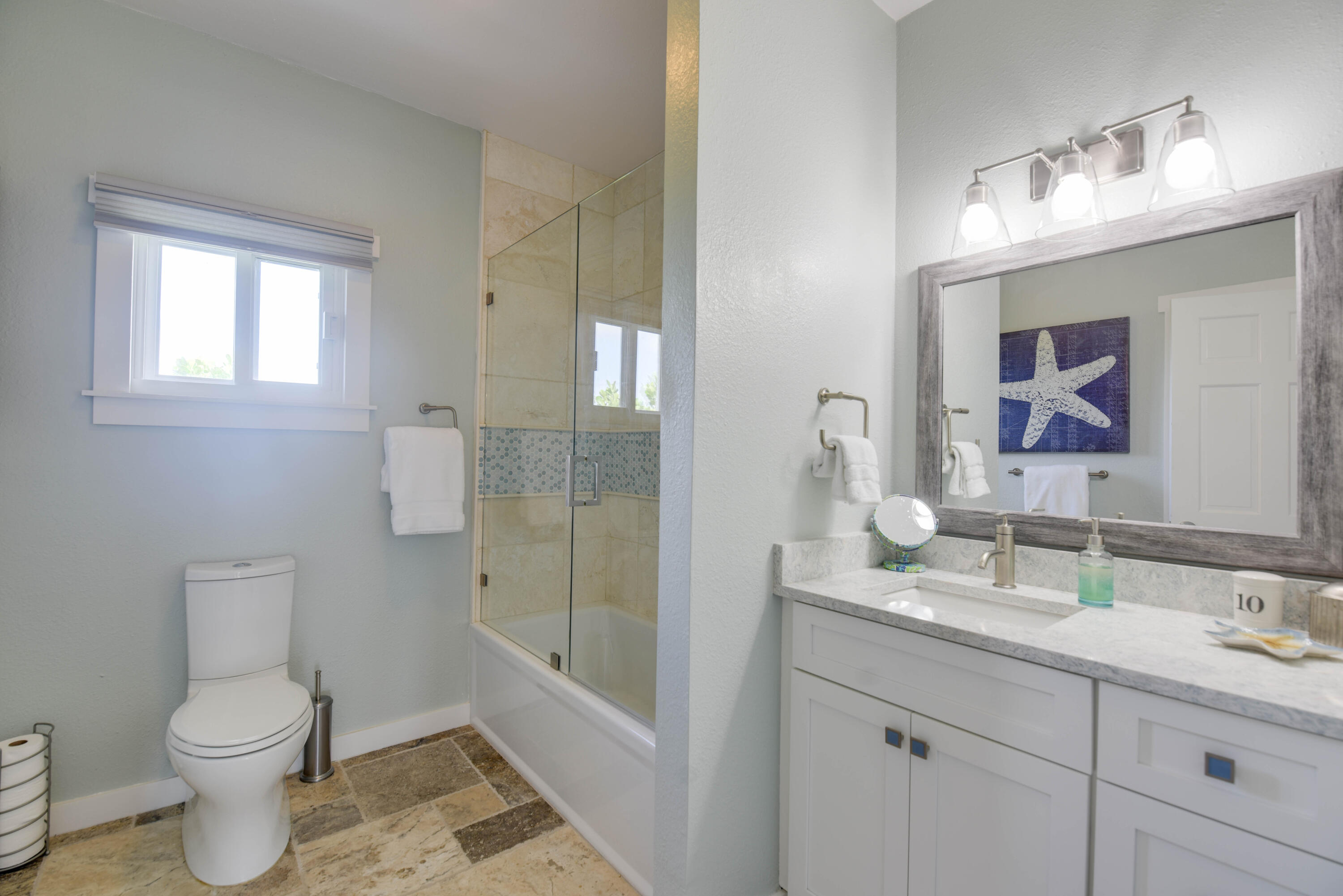 4670 Dorn Road Summerland Key, FL 33042 - Photo 19 of 42 Guest Bathroom