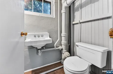 $1,349,000 | 170 Christopher Street, Montclair, NJ 07042