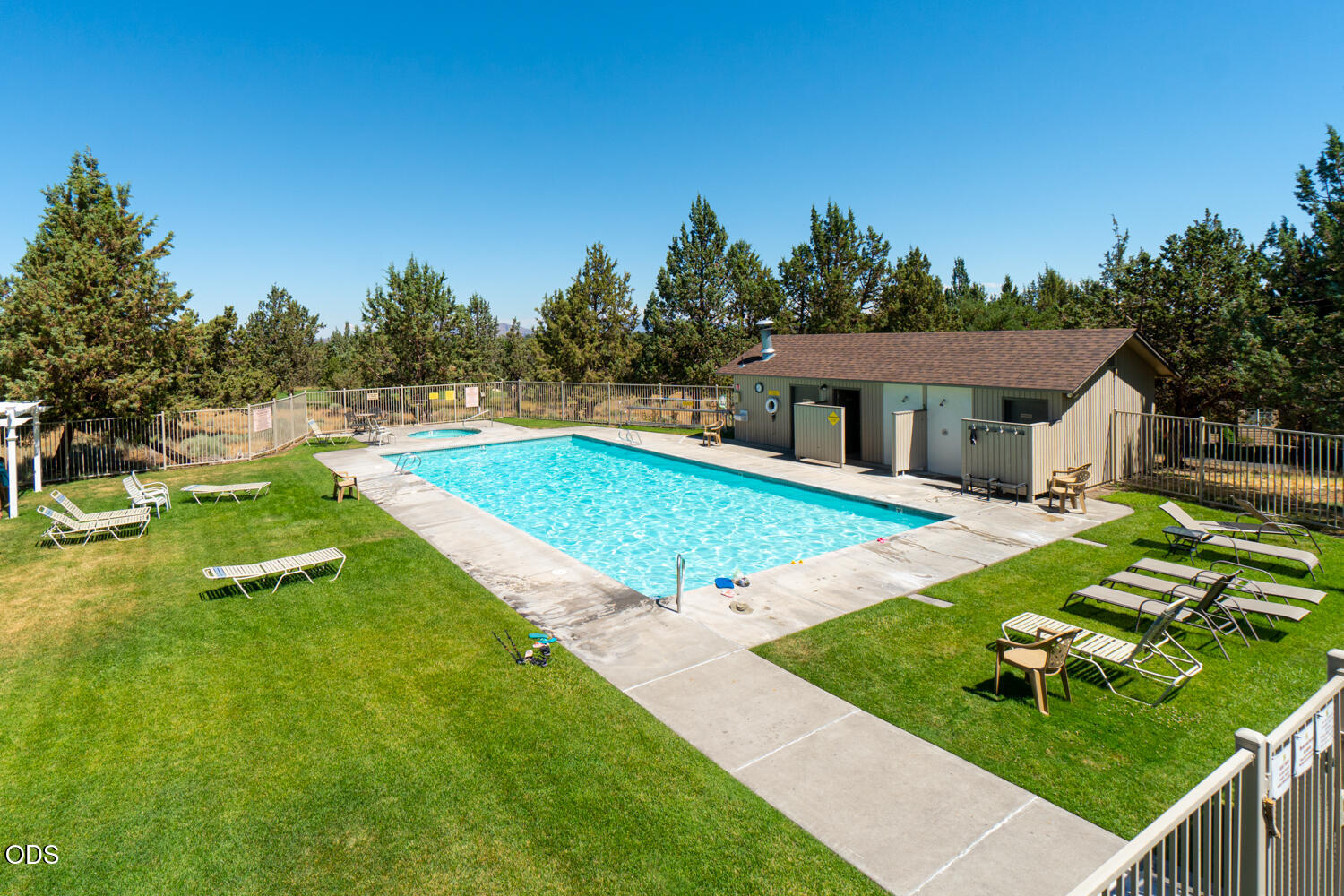 1844 Redtail Hawk Drive, Unit RV55J Redmond, OR 97756 - Photo 42 of 74